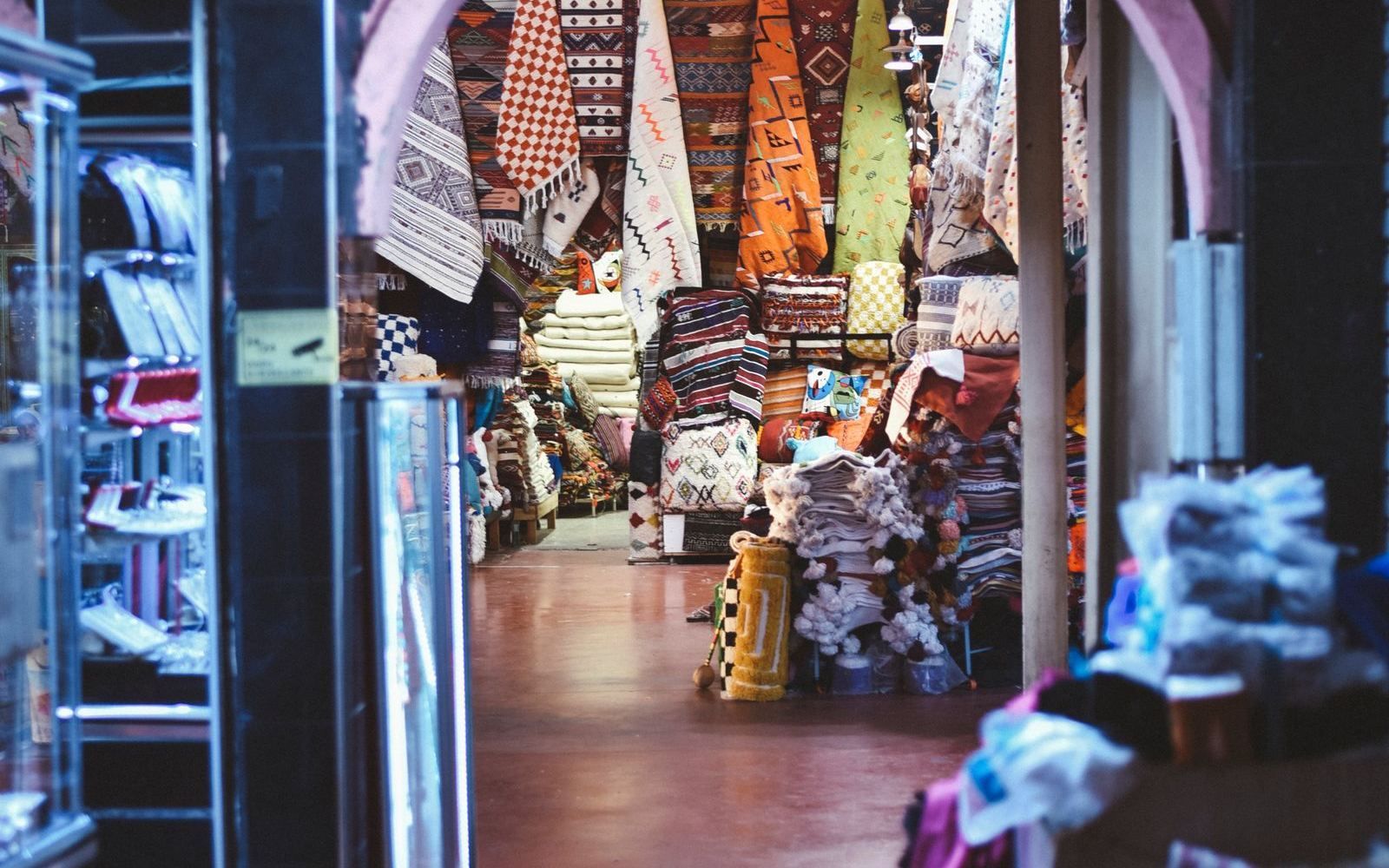 What Dubai offers textile traders